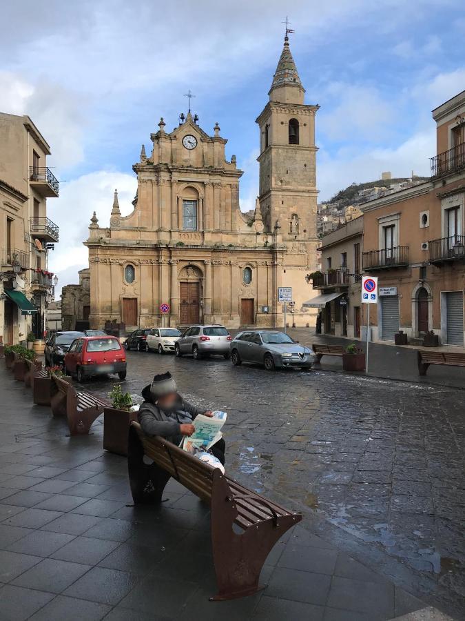 הוילה Agira Sopra La Piazza מראה חיצוני תמונה